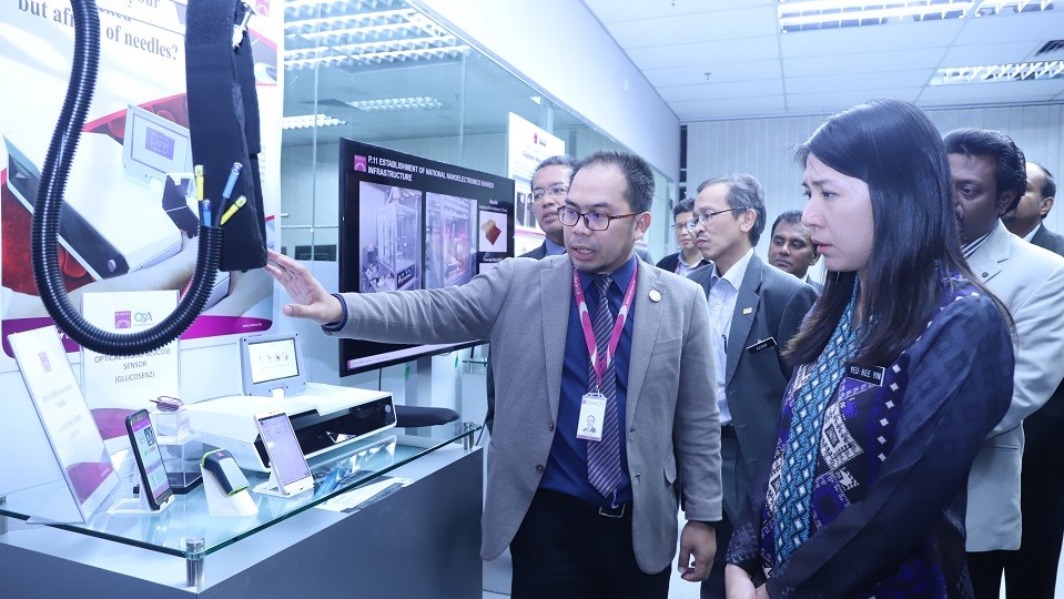 New Policymakers Visit MIMOS - MIMOS Berhad